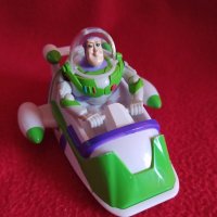 Buzz Lightyear Бъз от Играта на Играчките с кола, снимка 1 - Коли, камиони, мотори, писти - 29135515