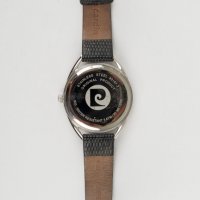 Дамски черен часовник със сребрист корпус марка Pierre Cardin, снимка 4 - Дамски - 30258567