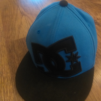 dc - страхотна беизболна шапка, снимка 1 - Шапки - 36512865