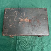 Продавам немска метална кутия 1942г, снимка 2 - Други ценни предмети - 39408997