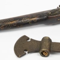 Реплика на пистолет-брадва  от 17 век, снимка 1 - Бойно оръжие - 44438474