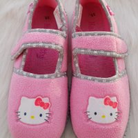 Нови пантофи Hello Kitty №35, снимка 8 - Детски пантофи - 38763575