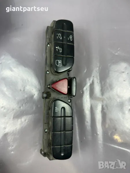 Централни Аварийни Бутони за Мерцедес Mercedes-benz W203  2038209310, снимка 1