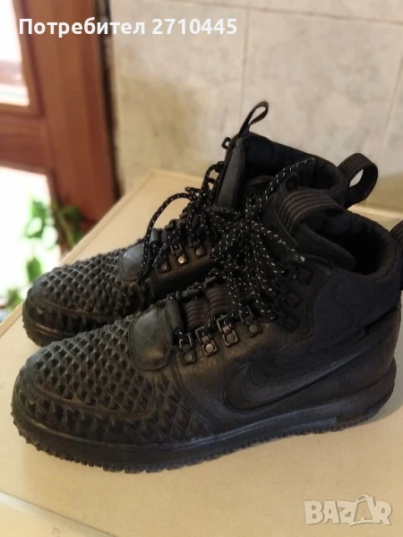 Обувки на Найк, снимка 1