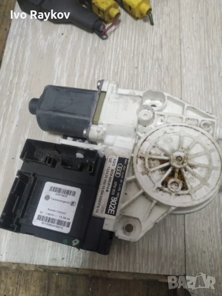 Стъклоповдигач Audi A3 8P - 8P4 959 802 E., снимка 1