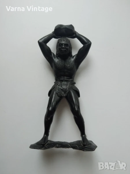 Войници. Неандерталец с с камък. мащаб 150 мм (ДЗИ) СССР., снимка 1