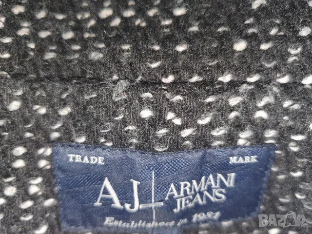 Armani палто , снимка 2 - Палта, манта - 48218573