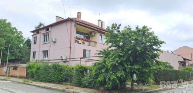 Три етажна къща в Гр. Пловдив , снимка 2 - Къщи - 52157072