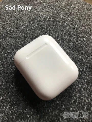 Apple AirPods A1602 Зарядно кутийка, снимка 3 - Bluetooth слушалки - 47404309