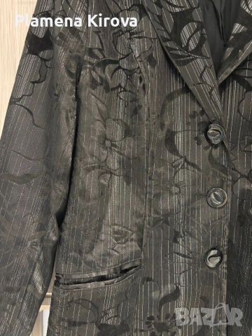 Флорално черно дамско сако | Размер L, снимка 4 - Сака - 54359592