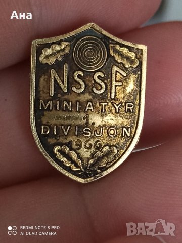 норвежка военна сребърна значка с позлата , снимка 2 - Антикварни и старинни предмети - 42176002