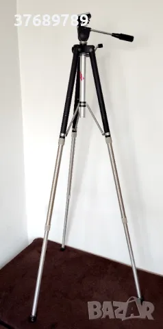 Японски статив SILK - SL 67 - макс. височина 200 см, снимка 2 - Чанти, стативи, аксесоари - 47918606