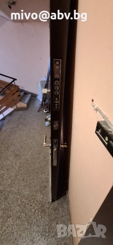 продавам крило от външна турска врата