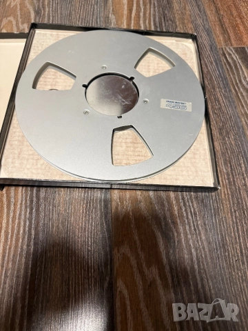 Продавам магнетофонна ролка Ampex
