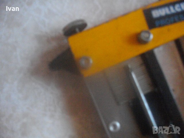 Ръчен Такер За Скоби до 28мм-Немски Професионален-BULLCRAFT PROFESSIONAL-Голям-Алуминиев-Старо Качес, снимка 8 - Други инструменти - 42889316