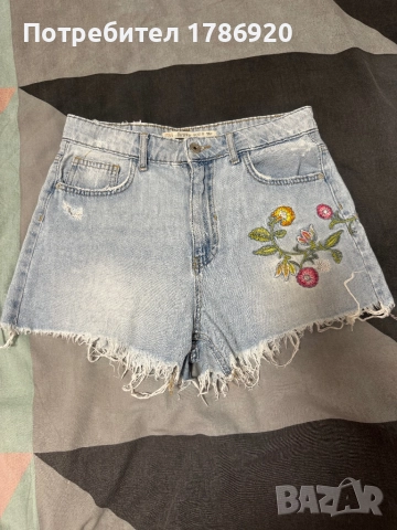 Къси дънкови панталони Bershka с бродерия 🌸
