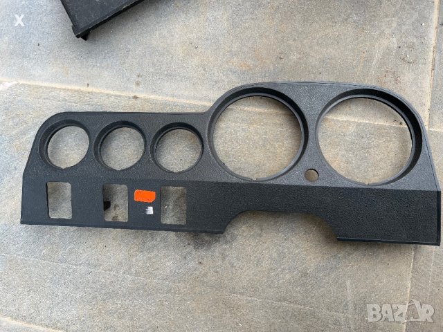 ПАНЕЛ ОБЛИЦОВКА КИЛОМЕТРАЖ ТАБЛО ВАЗ 2103-5325124 НОВО ОРИГИНАЛНО