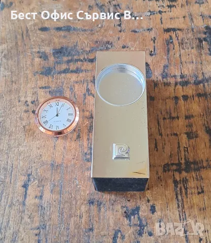 часовник за маса бюро Пиер Карден Pierre Cardin сребърен с пръстен за циферблат от розово злато, снимка 8 - Други ценни предмети - 48792166