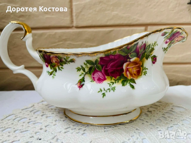ROYAL ALBERT красива голяма сосиера от Англия, снимка 2 - Антикварни и старинни предмети - 54337324