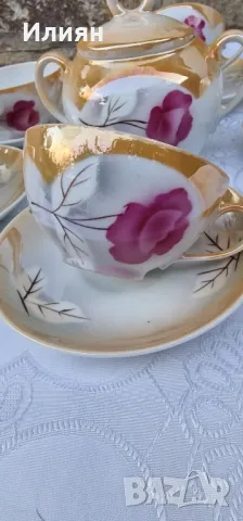 Victoria Czechoslovakia

5 двойни сета и захарница

, снимка 3 - Чаши - 47755540