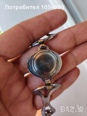 Дамски часовник Slava, снимка 2 - Антикварни и старинни предмети - 51003901