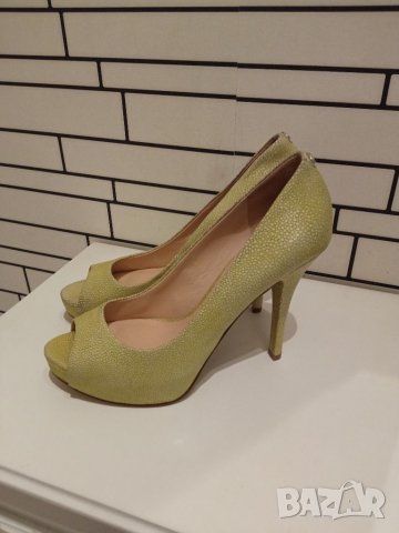 GUESS дамски обувки на ток , снимка 4 - Дамски елегантни обувки - 37052621