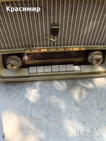 Лампово радио "Grundig", отлично състояние, УКВ, работещо. Доставка с еконт., снимка 2 - Антикварни и старинни предмети - 49976987