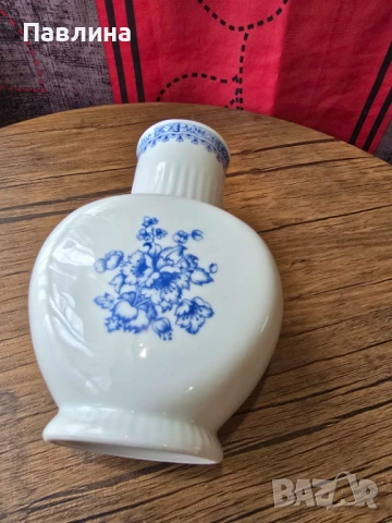 Порцеланова вазичка, снимка 6 - Вази - 54234696