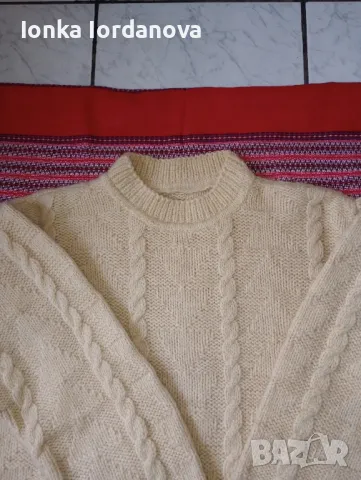 Ръчно изплетен зимен пуловер, снимка 3 - Пуловери - 48665827