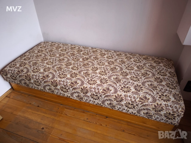 Масивно дървени легло с матрак и ракла, снимка 2 - Спални и легла - 54024558