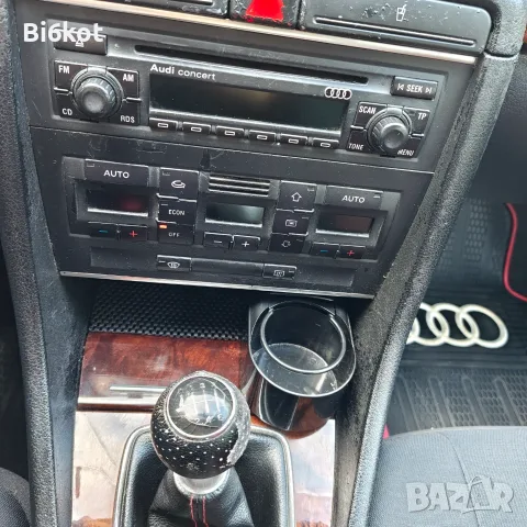 Audi A4 B6 седан , снимка 9 - Автомобили и джипове - 56431272