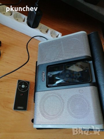 Докинг станция GRIFFIN JOURNI за iPod, iPhone с усилвател и вход AUX, снимка 15 - Слушалки и портативни колонки - 29615699