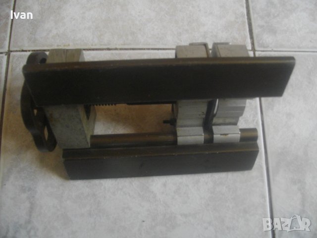 Машинно менгеме немско BESSEY със 2 стяги Менгеме самоделно от дуралуминий, снимка 12 - Менгемета - 37354117