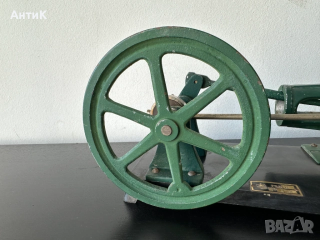 Соц Учебен Модел на Парен Двигател 1961г., снимка 9 - Антикварни и старинни предмети - 53154353