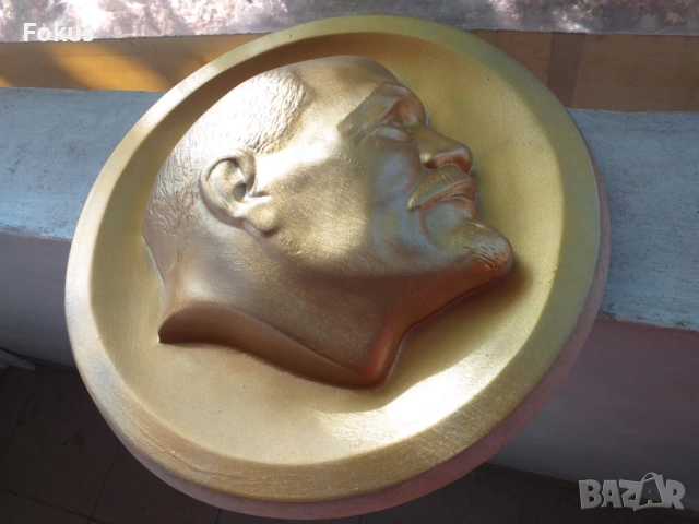 Голям гипсов берелеф на Ленин, снимка 3 - Антикварни и старинни предмети - 53363670