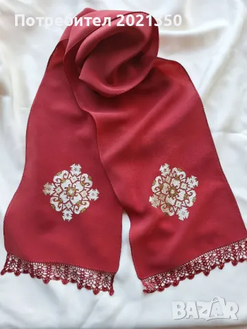 Ръчно бродиран копринен шал с мотив "Елбетица" и дантела 