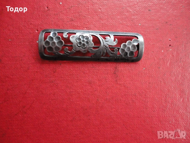 Страхотна ажурна сребърна брошка 900, снимка 6 - Колиета, медальони, синджири - 54080952