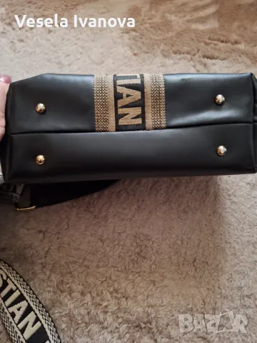 Дамска чанта  диор , снимка 2 - Чанти - 49463192