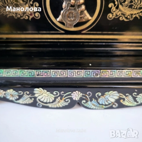 Корейска кутия за бижута инкрустирана със седеф., снимка 16 - Антикварни и старинни предмети - 51900483