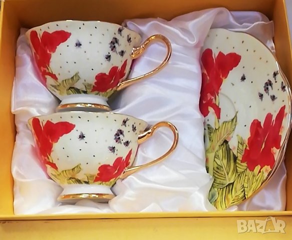 Комплект за кафе и чай от костен порцелан с червени цветя, снимка 2 - Коледни подаръци - 31062831
