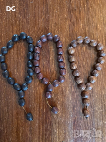 Ръчно изработена броеница от костилки от Фурми