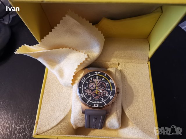 Invicta Reserve Skeleton Chronograph , снимка 5 - Мъжки - 31565396