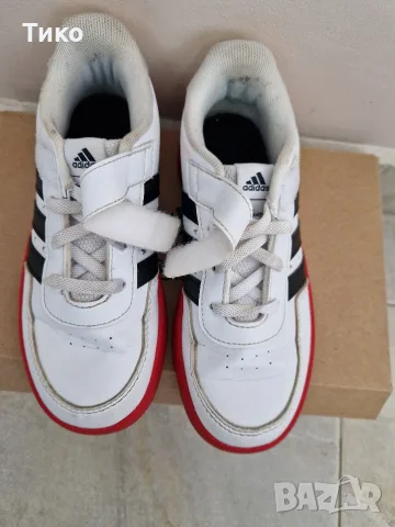 Детски маратонки Adidas , снимка 2 - Детски маратонки - 56316294