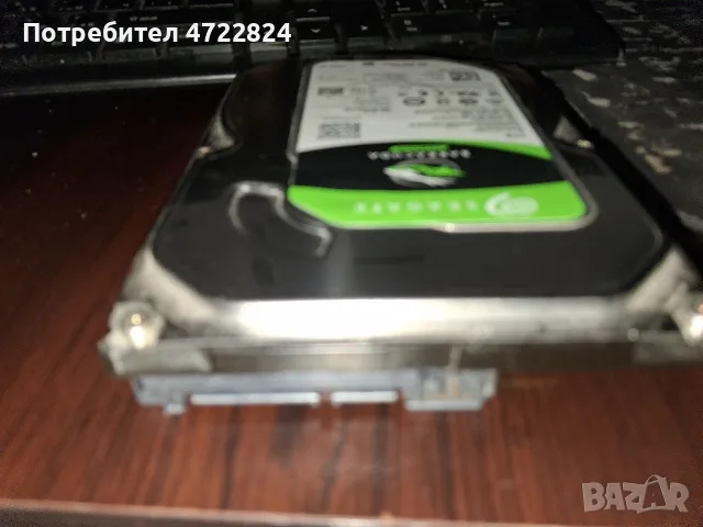 Твърд диск 1TB Seagate Barracuda - ST1000DM010, снимка 2 - Твърди дискове - 55784447