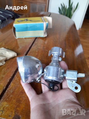 Старо динамо и фар за велосипед,колело Ruhla, снимка 4 - Други ценни предмети - 40757319