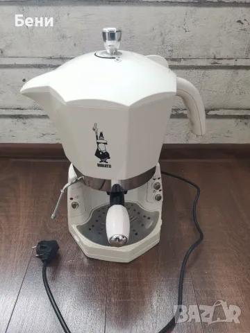 Продавам еспресо кафемашина Bialetti 