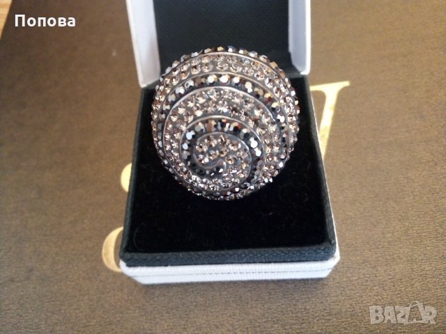 Уникален огромен сребърен пръстен със Сваровски кристали , снимка 2 - Пръстени - 30538197