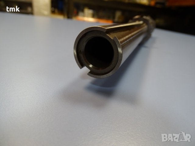 Вертикален шпиндел за фреза стандарт SK 30, ISO 30, снимка 8 - Резервни части за машини - 39040336