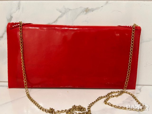 Стилен клъч в червено, снимка 5 - Чанти - 40613138