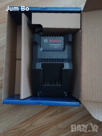 зарядно BOSCH 18V чисто ново, снимка 2 - Винтоверти - 54312053